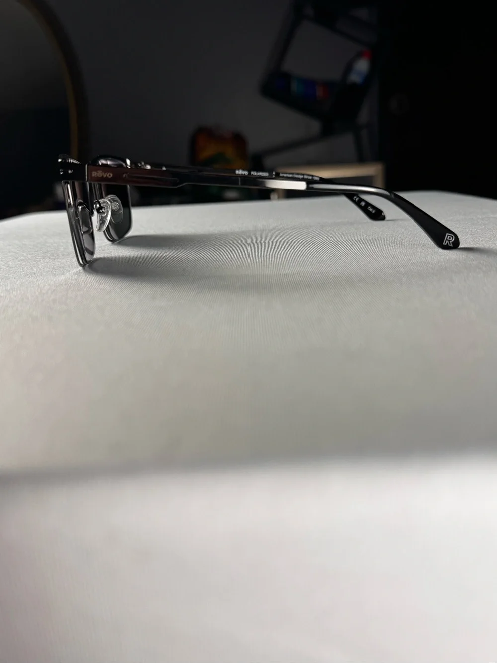 NEW! REVO Roman RE 1276 01 gy Polarized Wayfarer Black/Black Frame & Lens Sleek